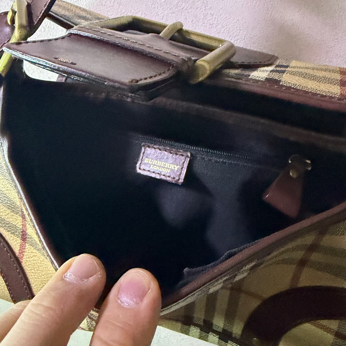 버버리 노바체크 벨트 바케트 숄더백 상품이미지8