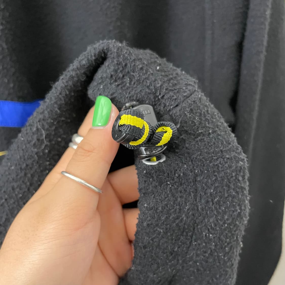 나이키 블랙 블루 배색 후리스 반집업 상품이미지4