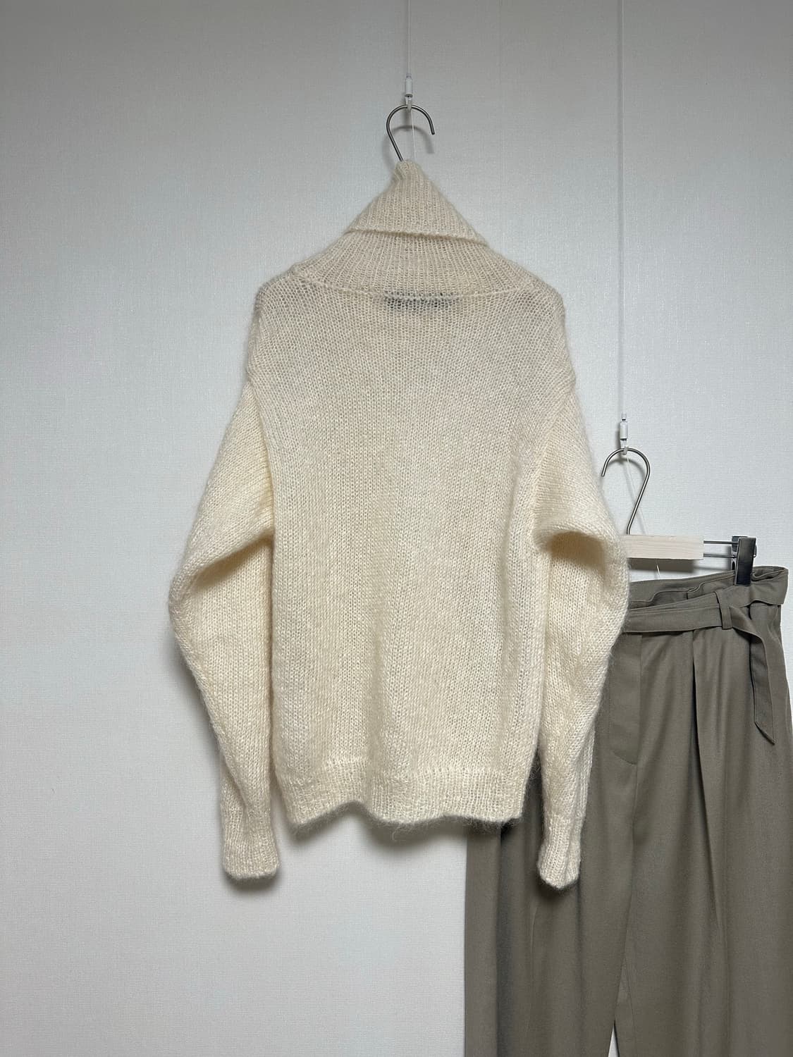 이로 모헤어 터틀넥 니트 상품이미지5