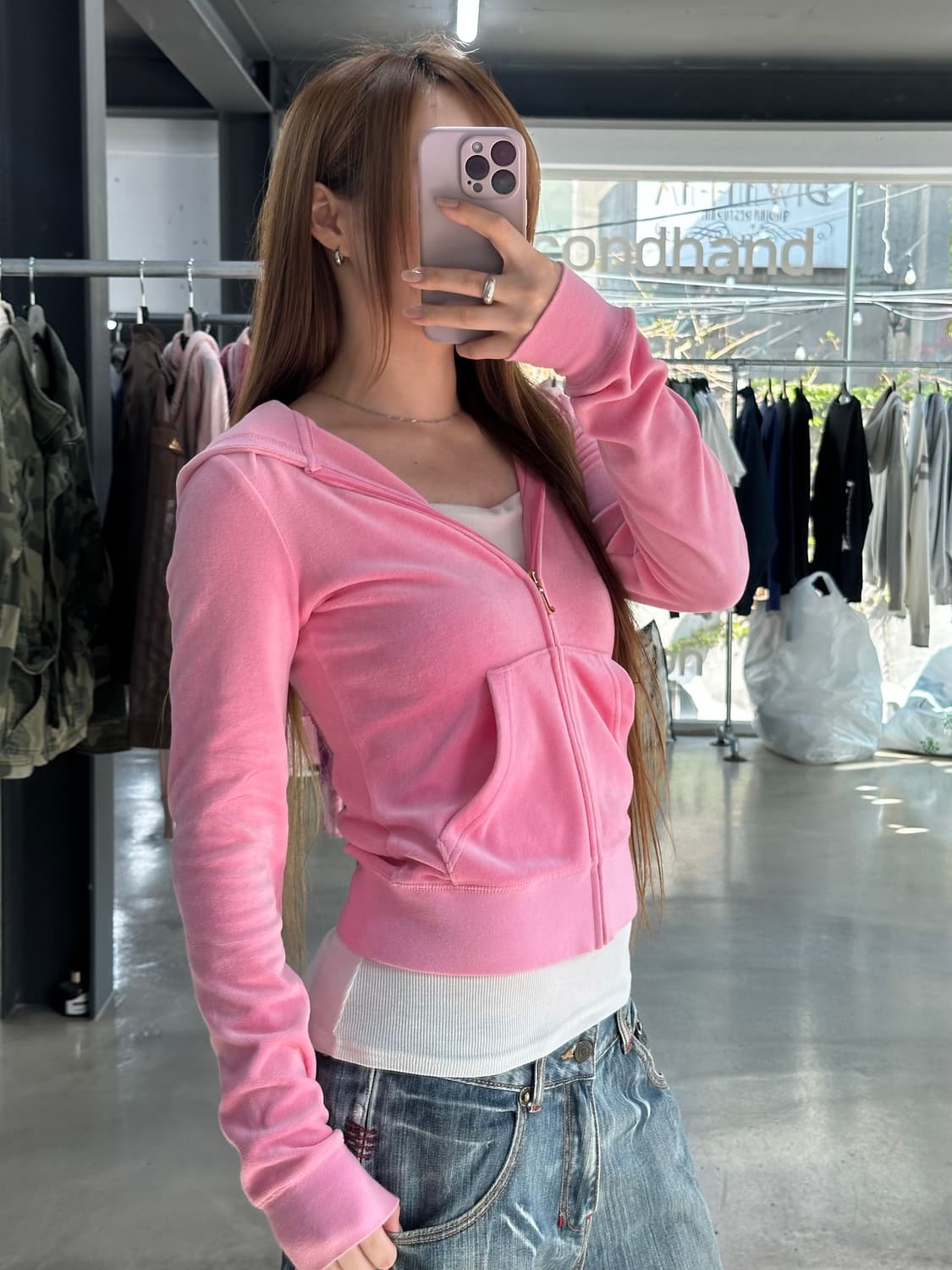 쥬시꾸뛰르 크라운 윙 큐빅 벨루어 후드집업 핑크 상품이미지4