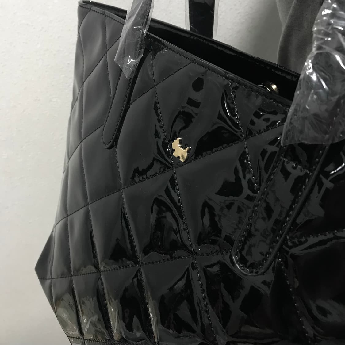 아가타 블랙 에나멜 퀼팅 쇼퍼백 갸루 y2k 헤이세이 상품이미지4
