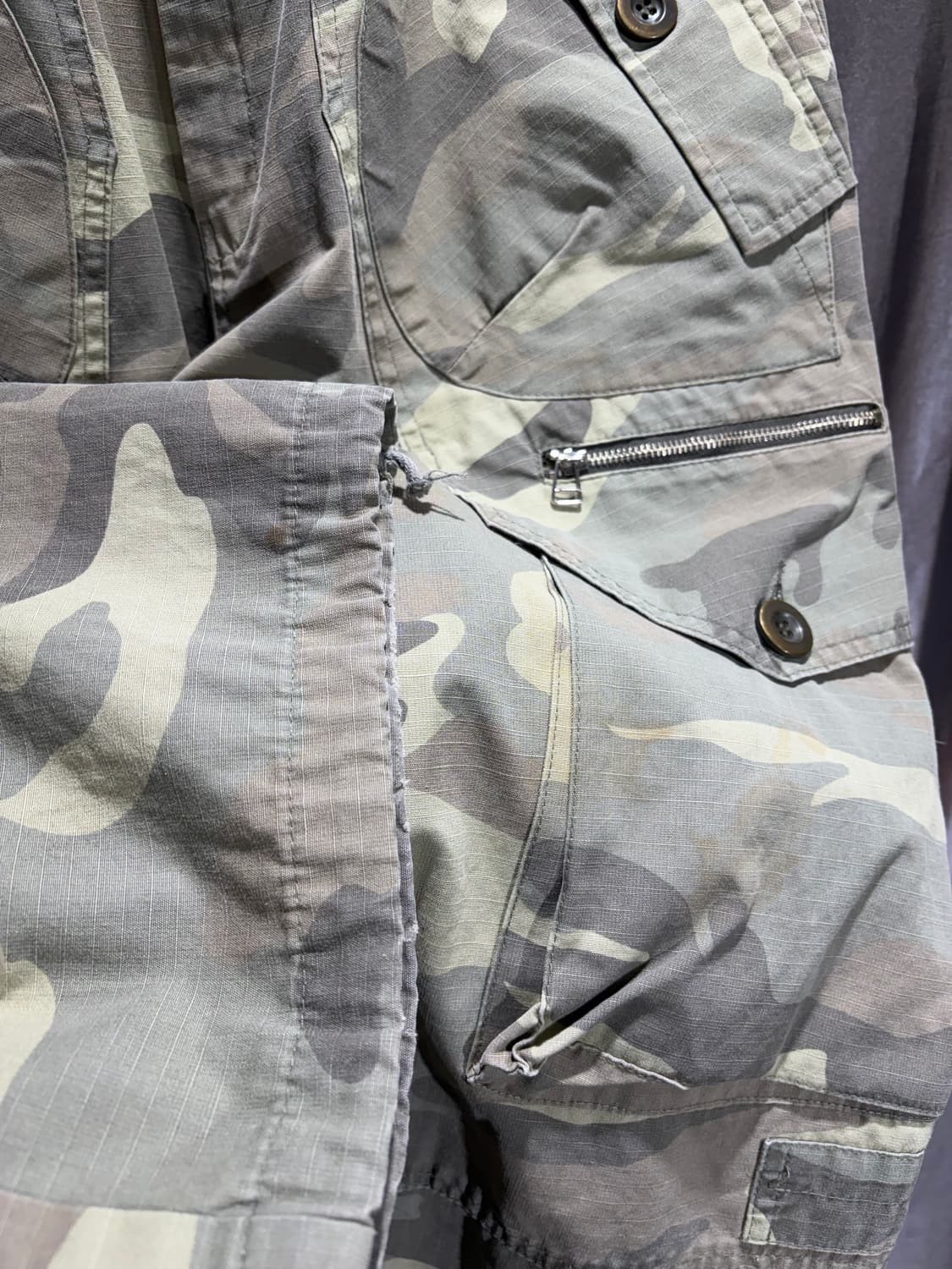 33in 포켓 절개 디테일 그린 카모플라주 카고팬츠 상품이미지7