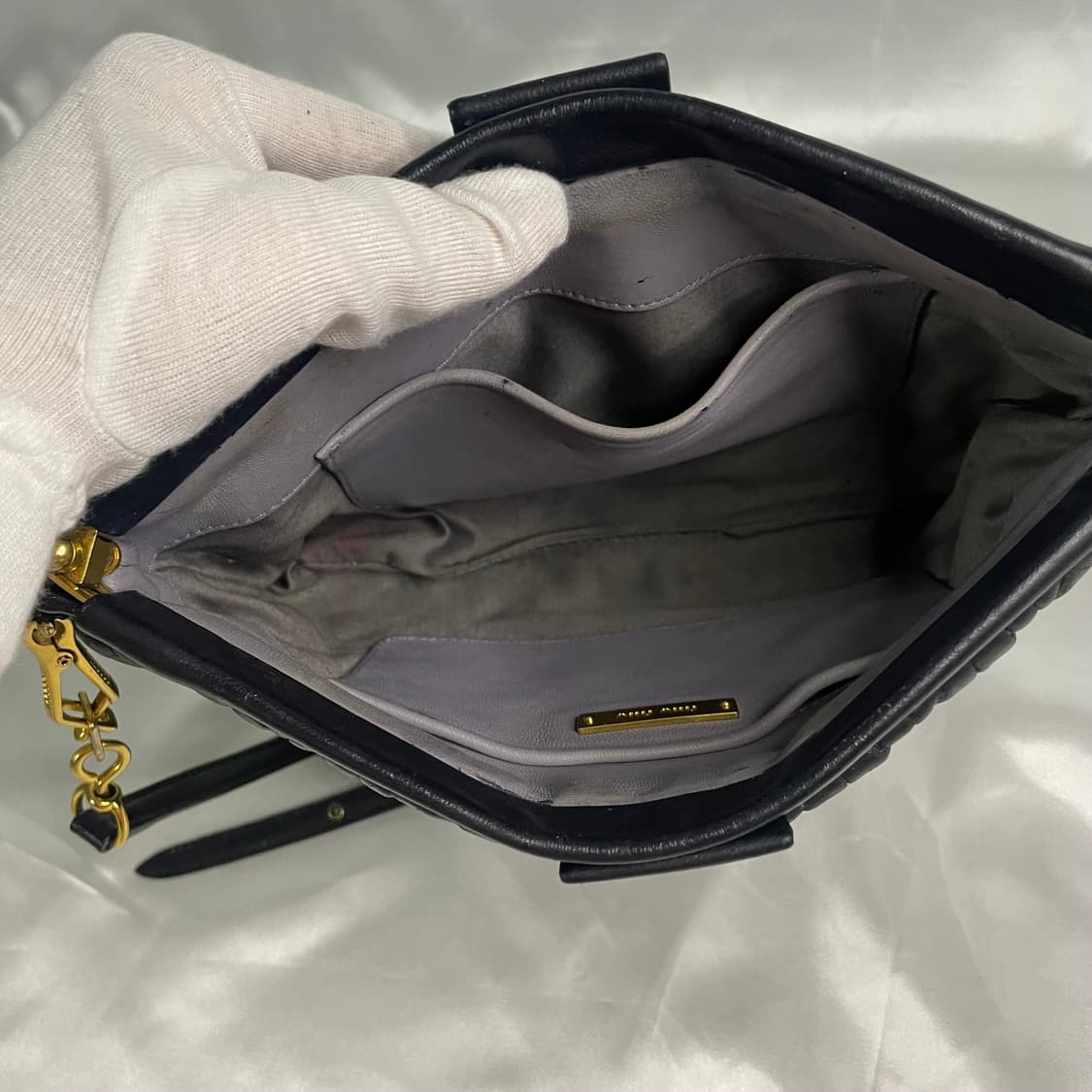 미우미우 마테라쎄 블랙 숄더백 크로스백 클러치백 단품  상품이미지3