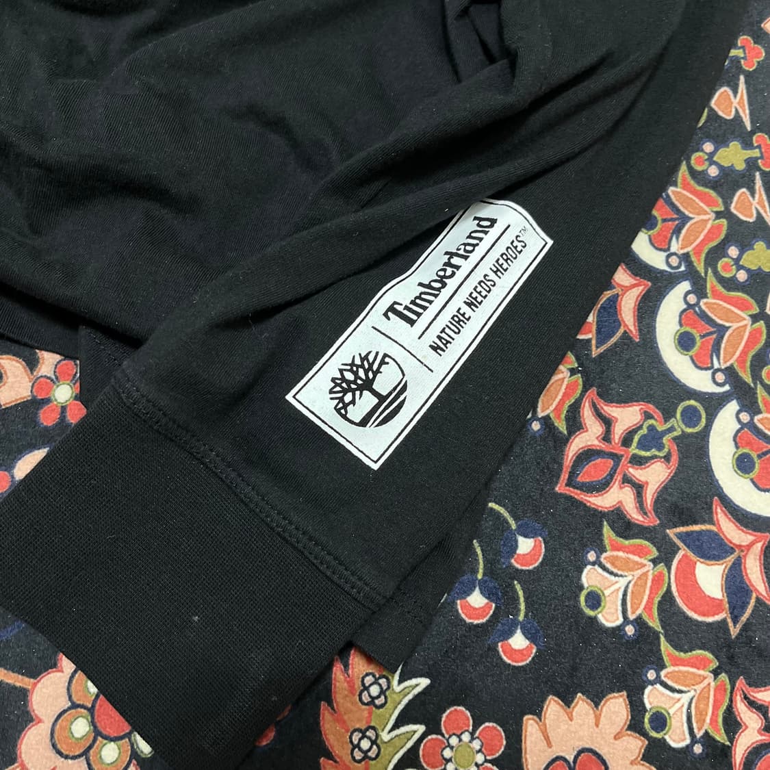 팀버랜드 레터링 로고 포켓 긴팔티 M/95 상품이미지6