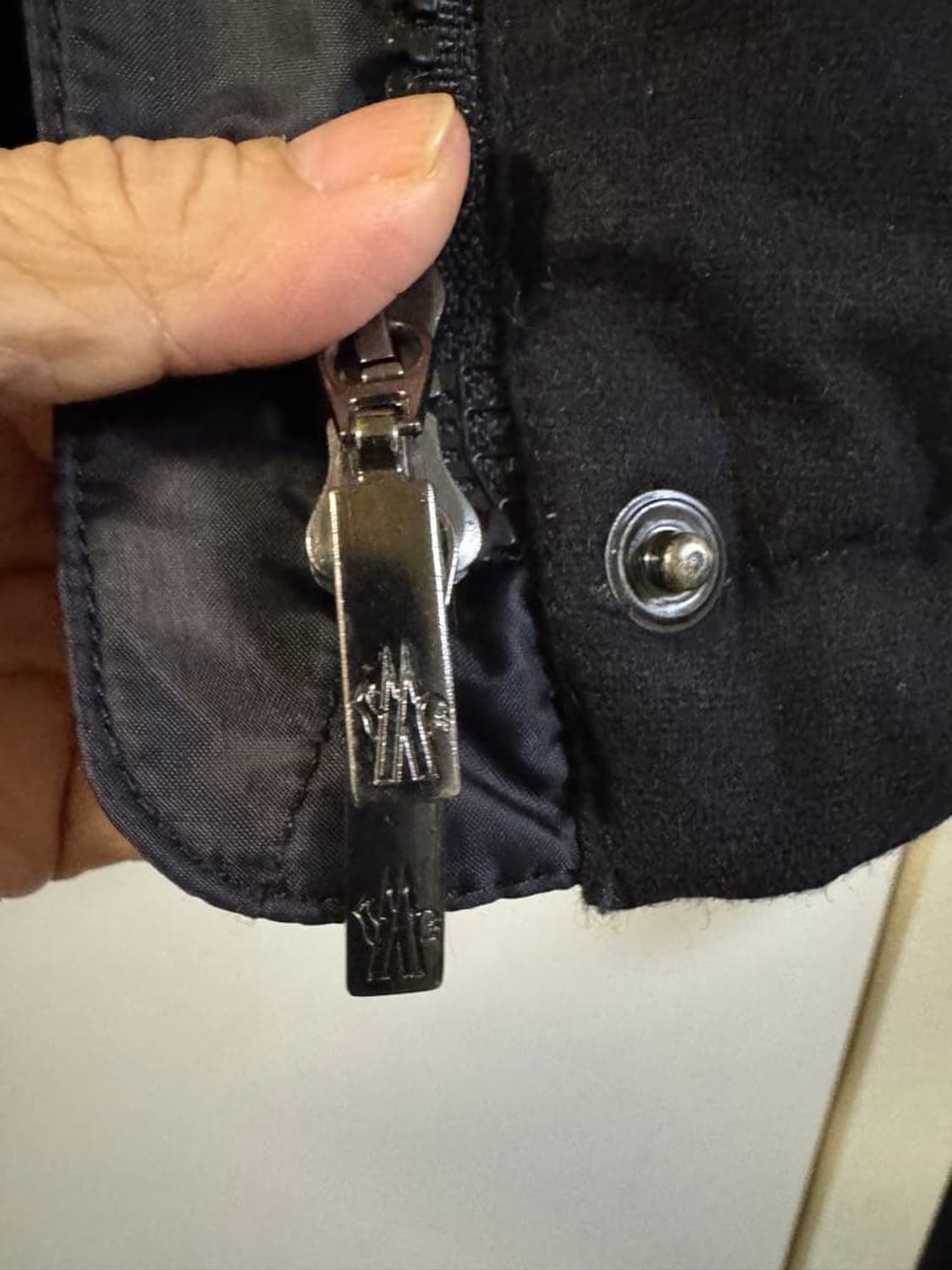 요지 야마모토 x 몽클레어 블랙 다운자켓 레이디스 상품이미지5