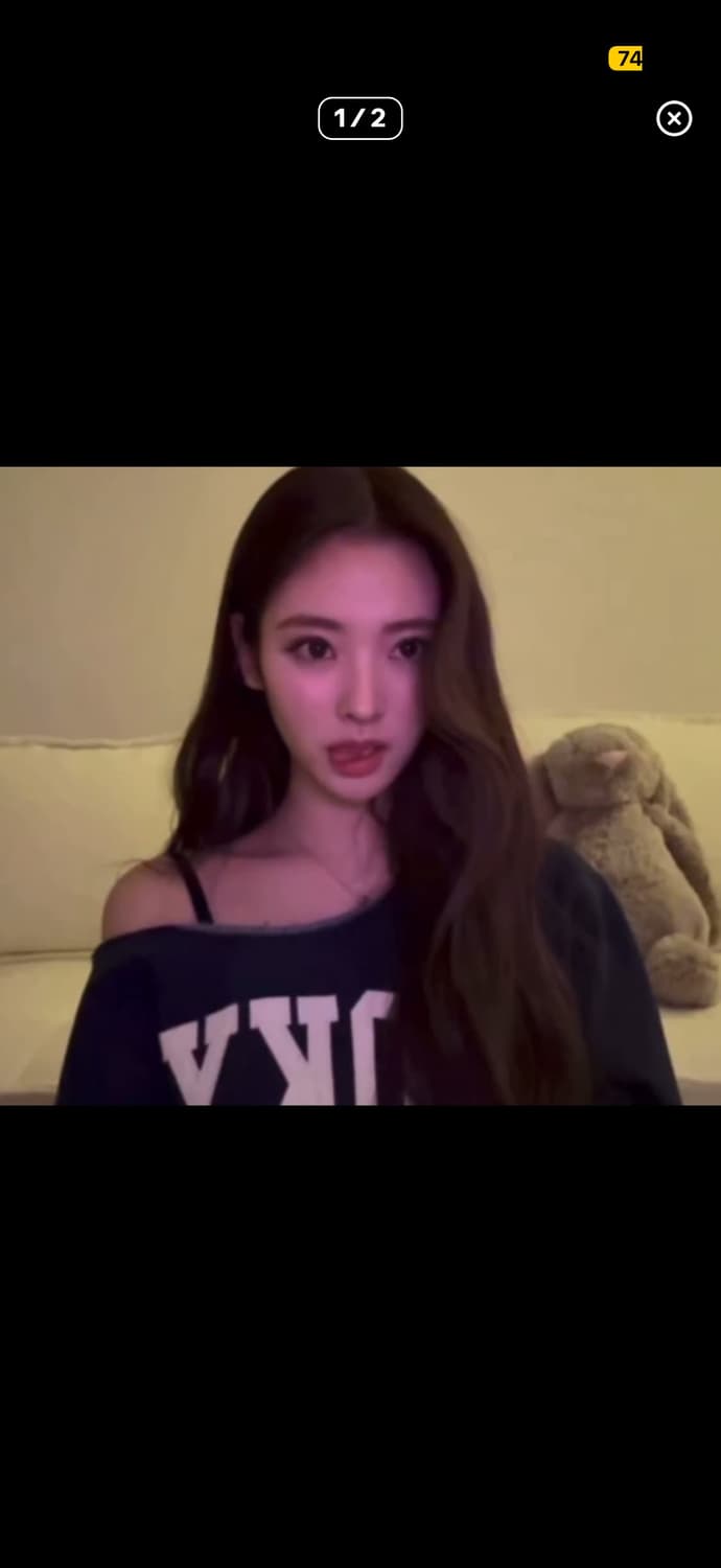 브랜디멜빌 미야오 안나 오프숄더 도쿄 맨투맨 상품이미지1