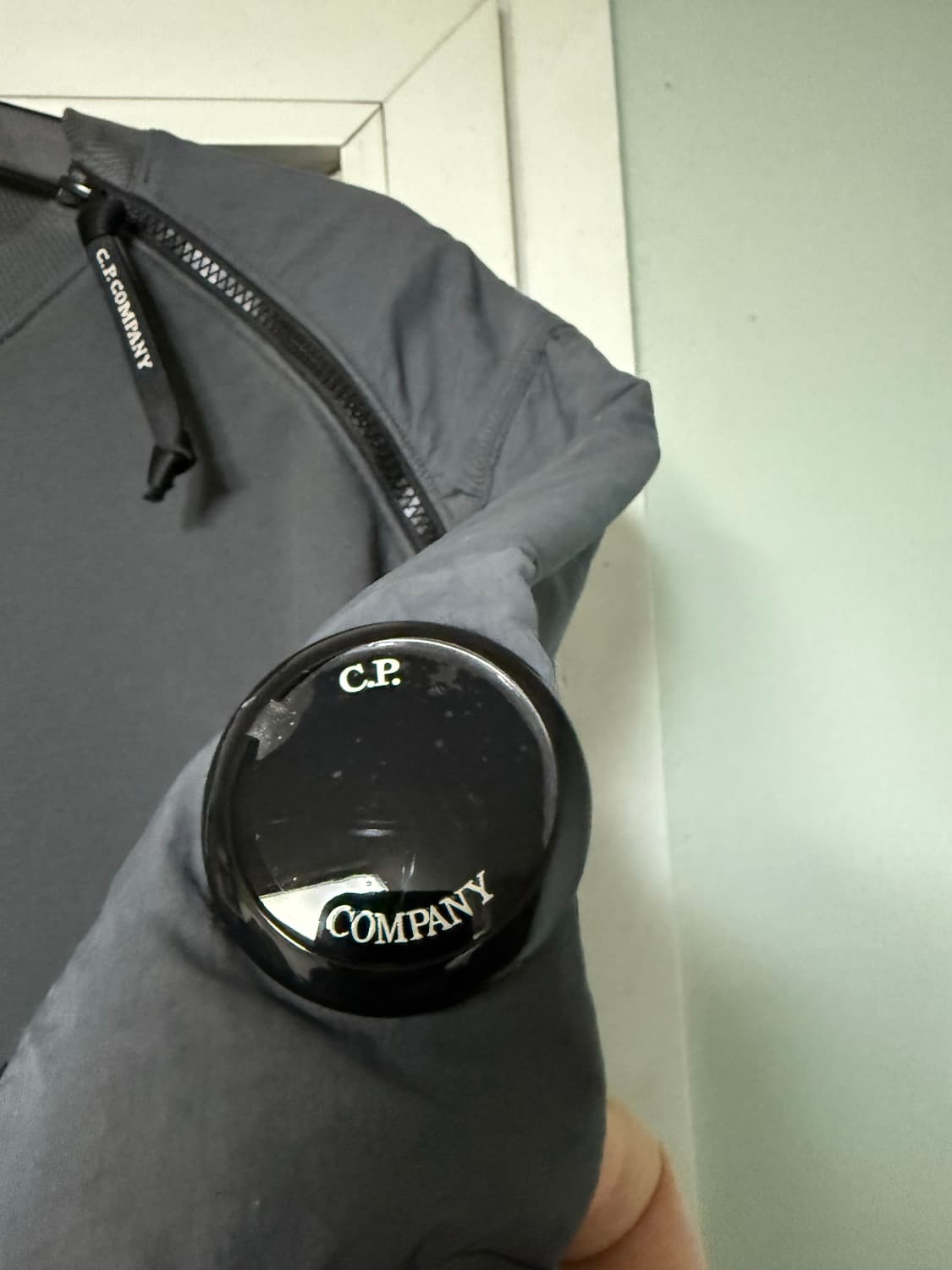 cp컴퍼니 맨투맨 차콜그레이 xl 상품이미지3