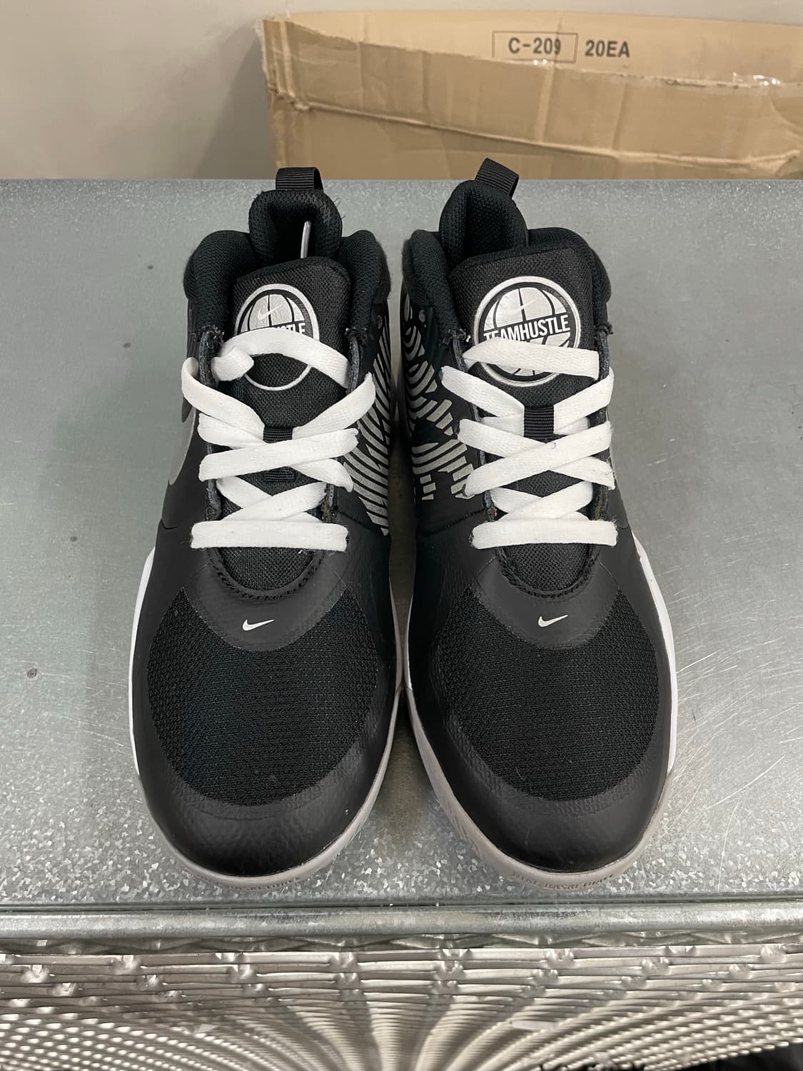 나이키 팀 허슬 D9 블랙 화이트 240 상품이미지5