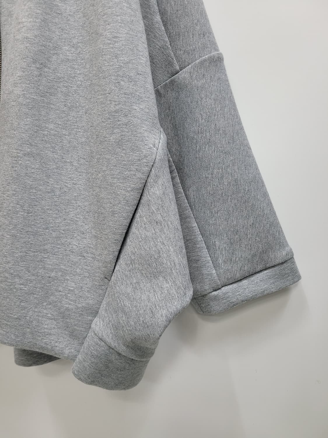 BEANPOLE 20SS 빈폴 애쉬 래글런 풀집업 / 여 95

 상품이미지4