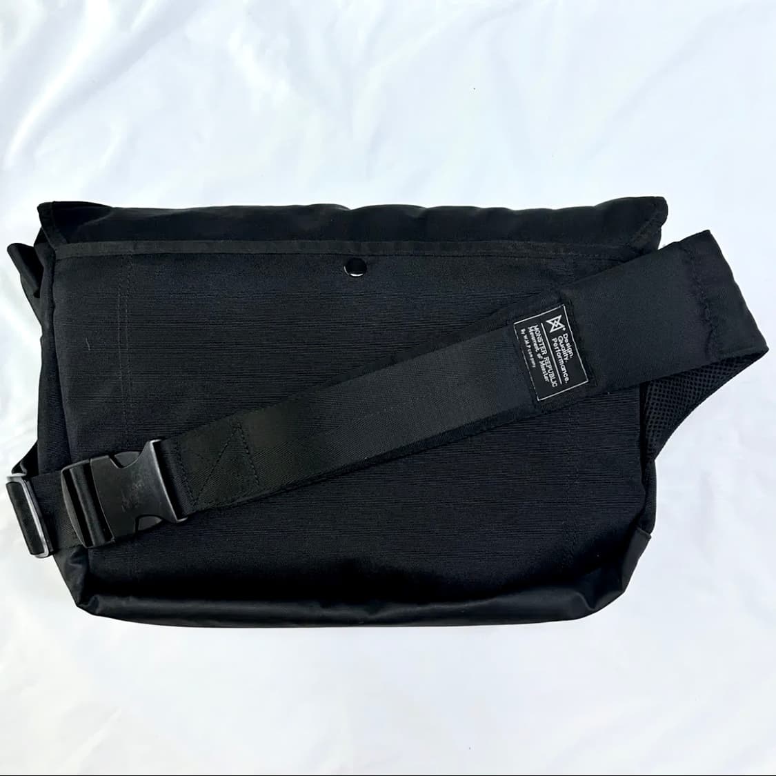 몬스터리퍼블릭 어드벤스 베이직 크로스백 메신저백 노트북 가방 상품이미지2