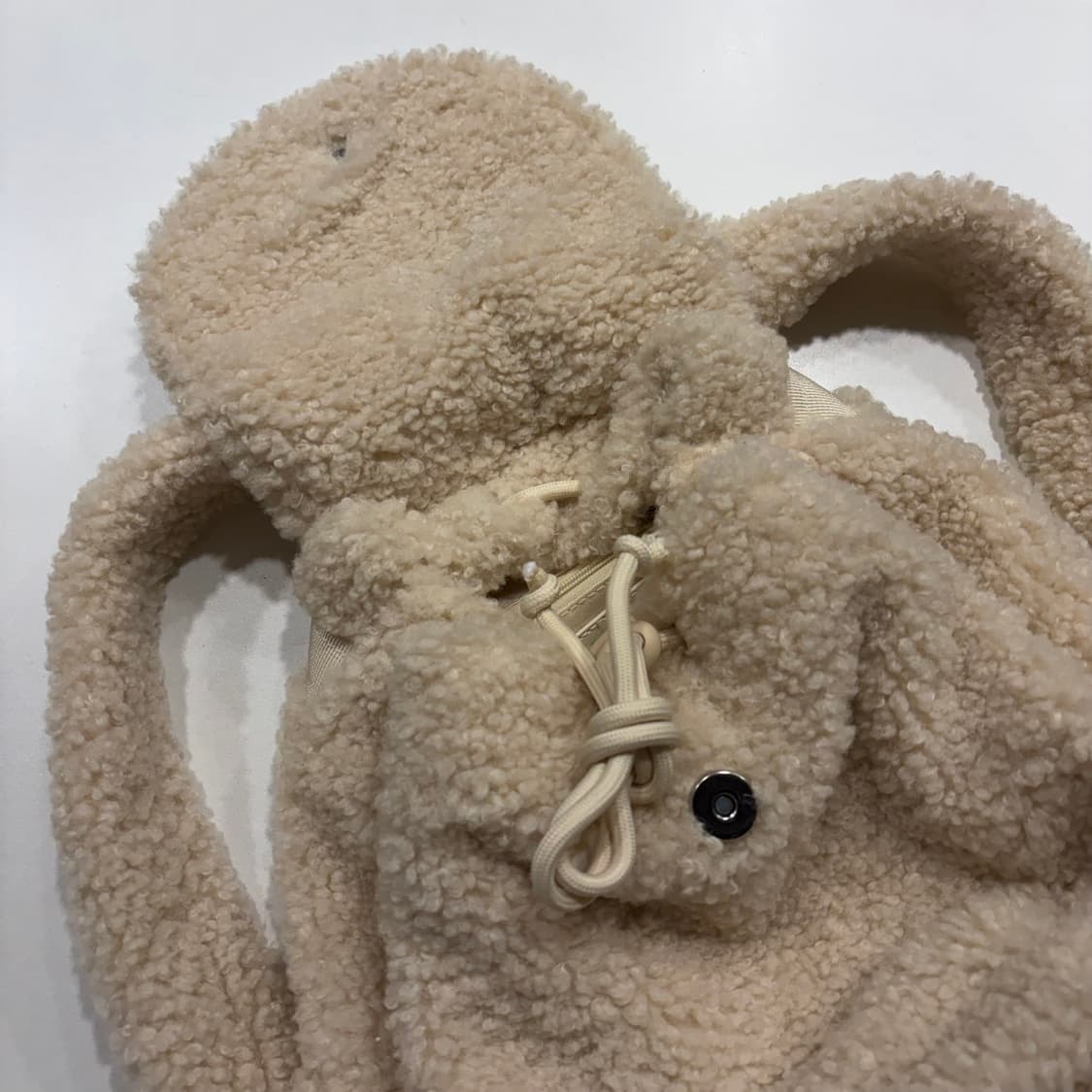 MACMOC 마크모크 아이보리 뽀글이 덤블 백팩 상품이미지4