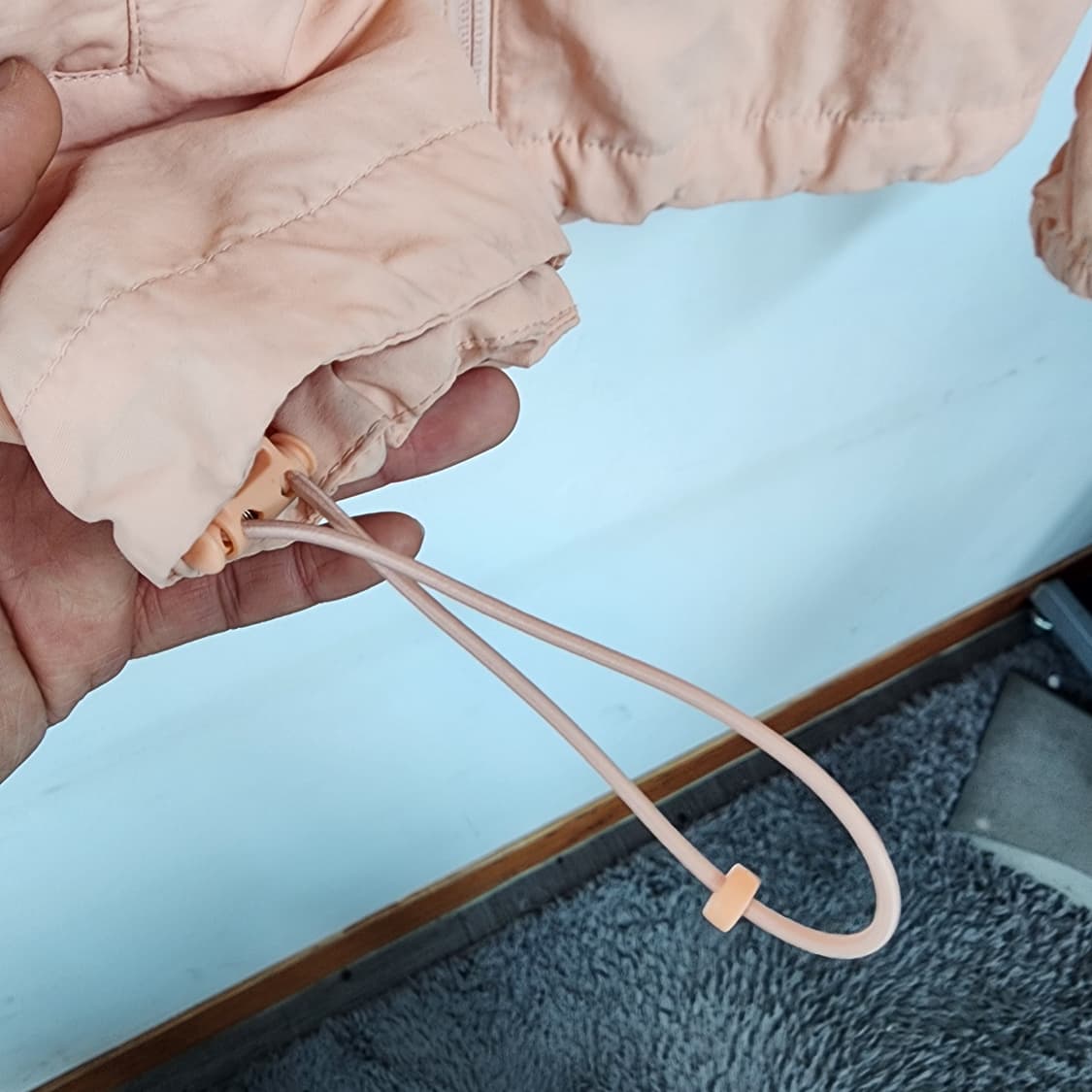 네파 핑크색 바람막이 후드 자켓 상품이미지4