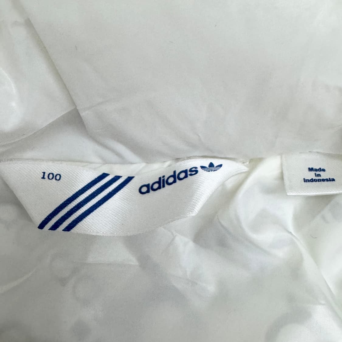 아디다스 실버 파이어버드 퀼팅 경량패딩 상품이미지4