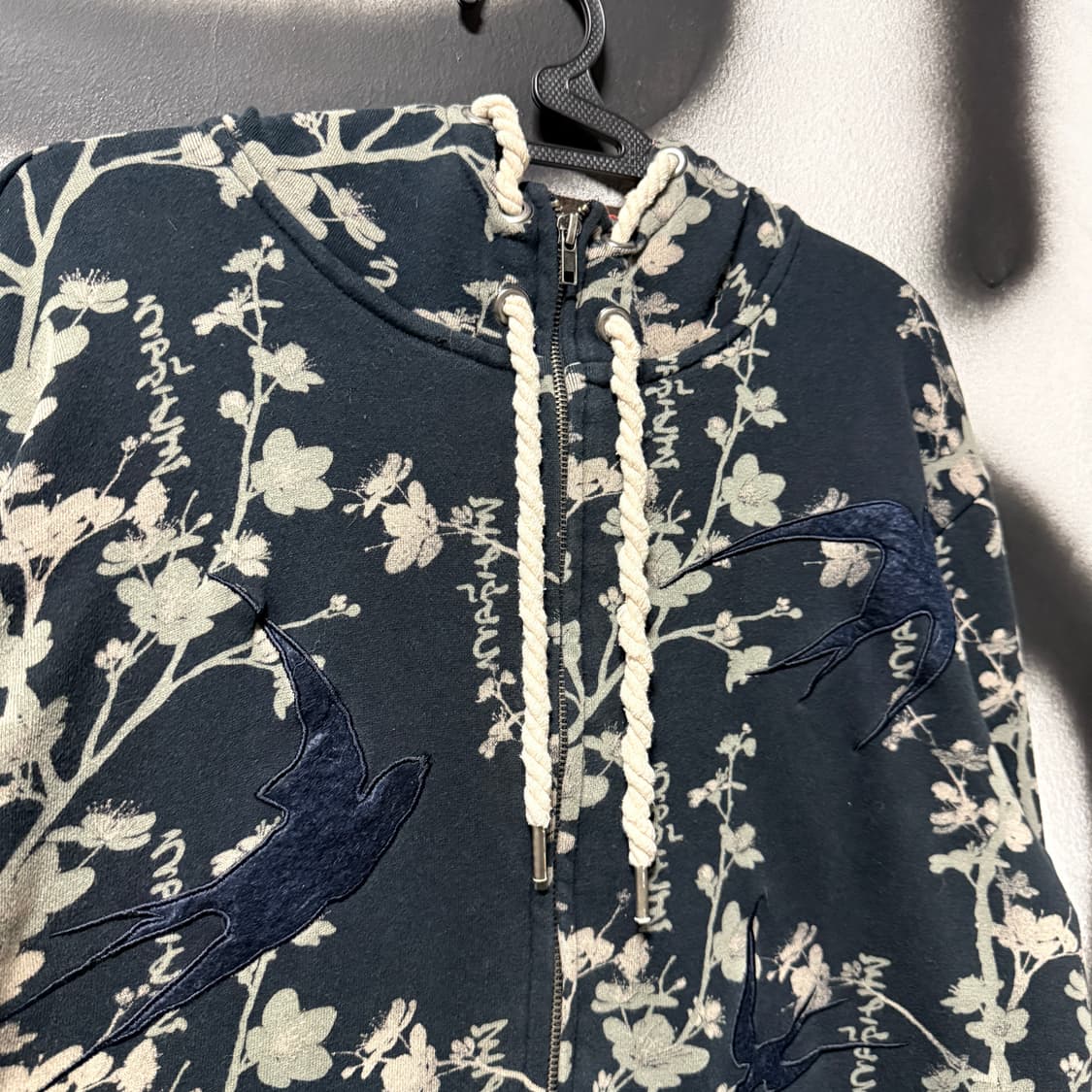 VTG 빈티지 재패니즈 오리엔탈 동양풍 풀 패턴 스트링 디테일 집업 후디 상품이미지3