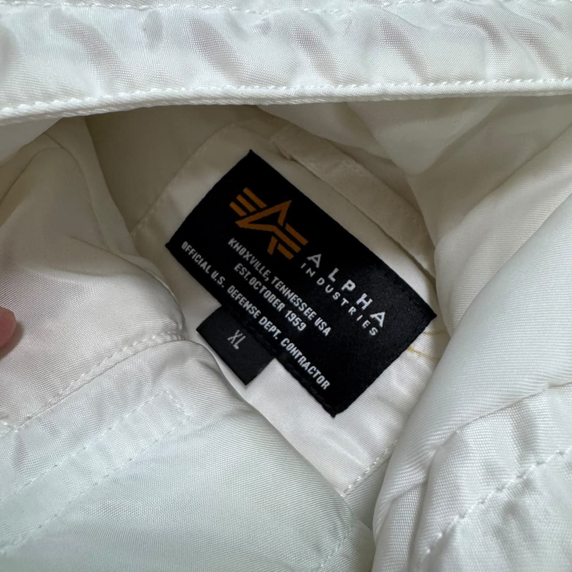 알파인더스트리 화이트 MA-1 아노락 후드 상품이미지4