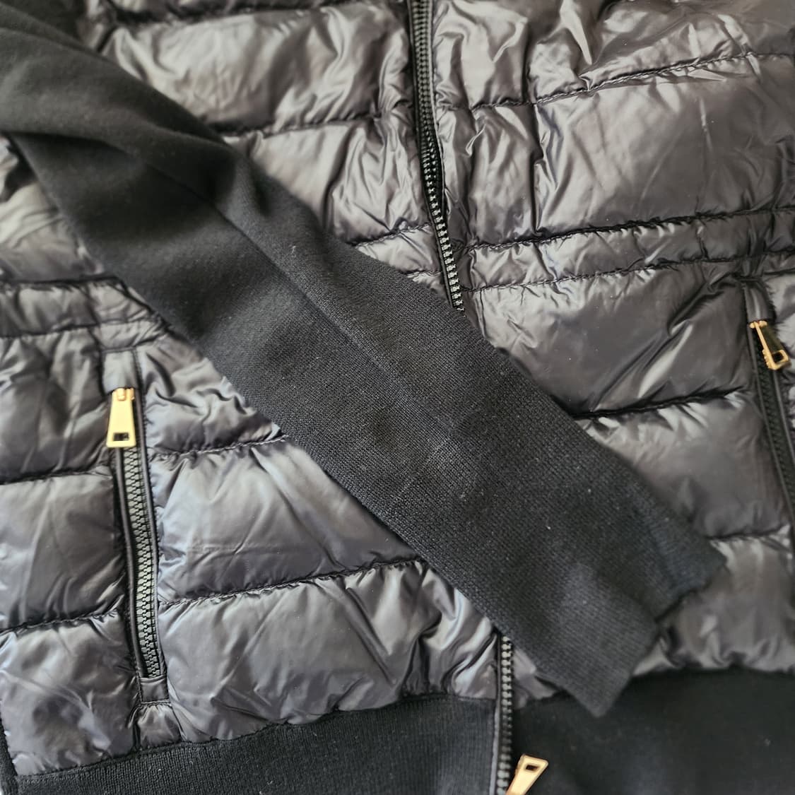 전시품급 24FW 몽클레어 여성 패딩 니트 가디건 S 상품이미지4