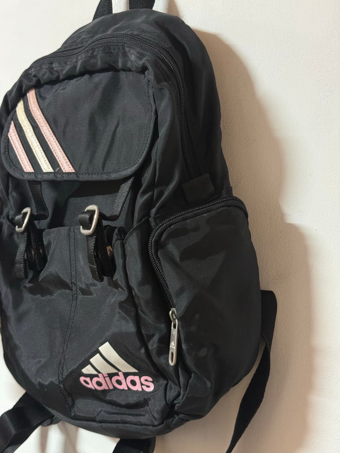 🩷아디다스 딸기우유 포인트 미니백팩 상품이미지4