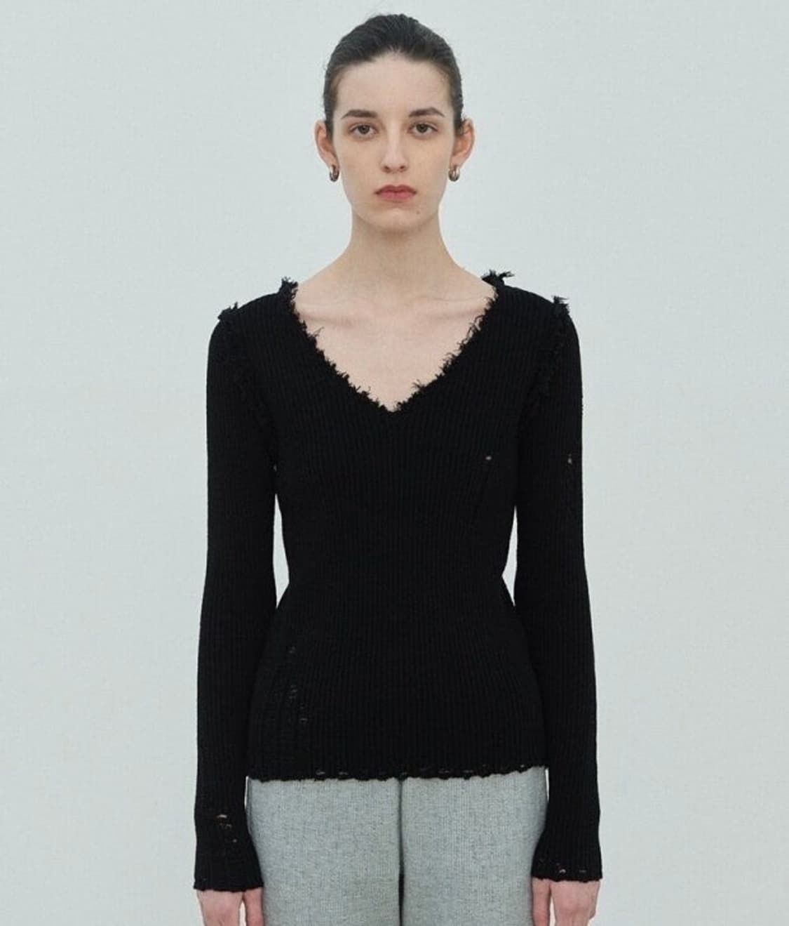 다이애그널 데미지 니트 블랙 상품이미지1