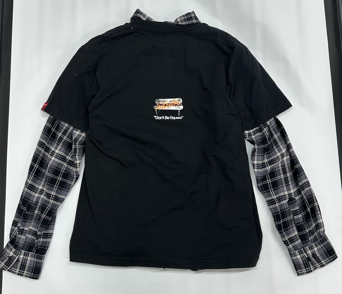  kissmark 블랙반팔티 y2k 프린팅 체크  레이어드 상의코디  상품이미지4