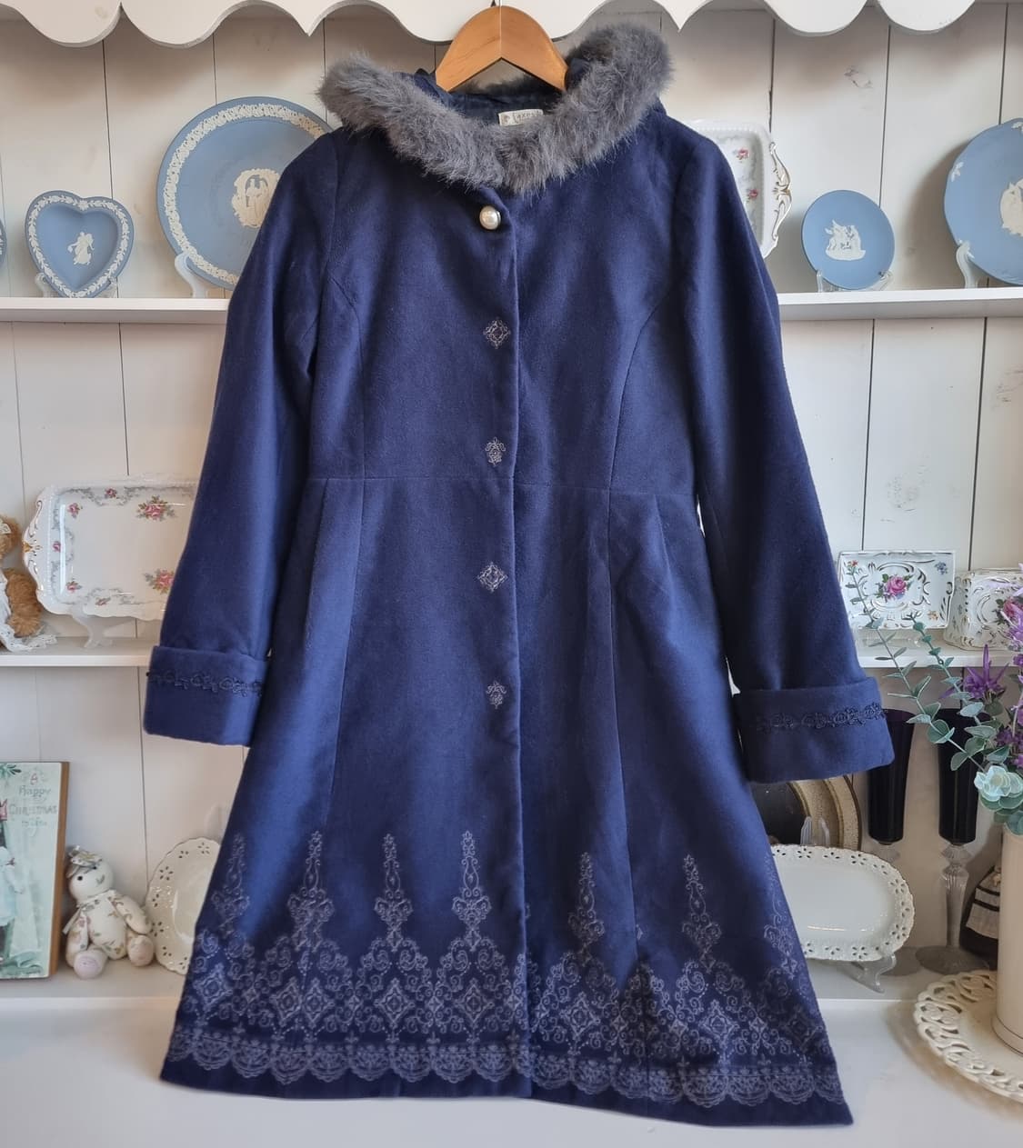 axes femme 네이비 자수 롱코트 상품이미지2