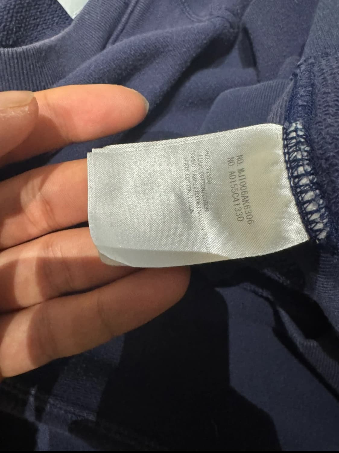 (정품/꿀매) 톰브라운 맨투맨 2사 상품이미지4