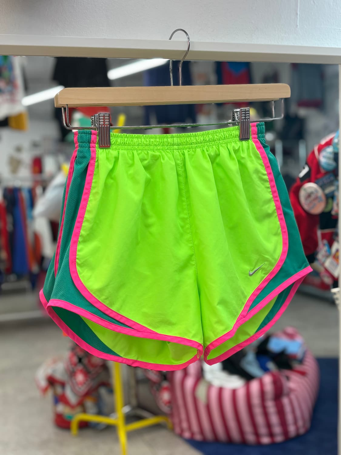 Vintage Nike Running Shorts Neon 상품이미지2