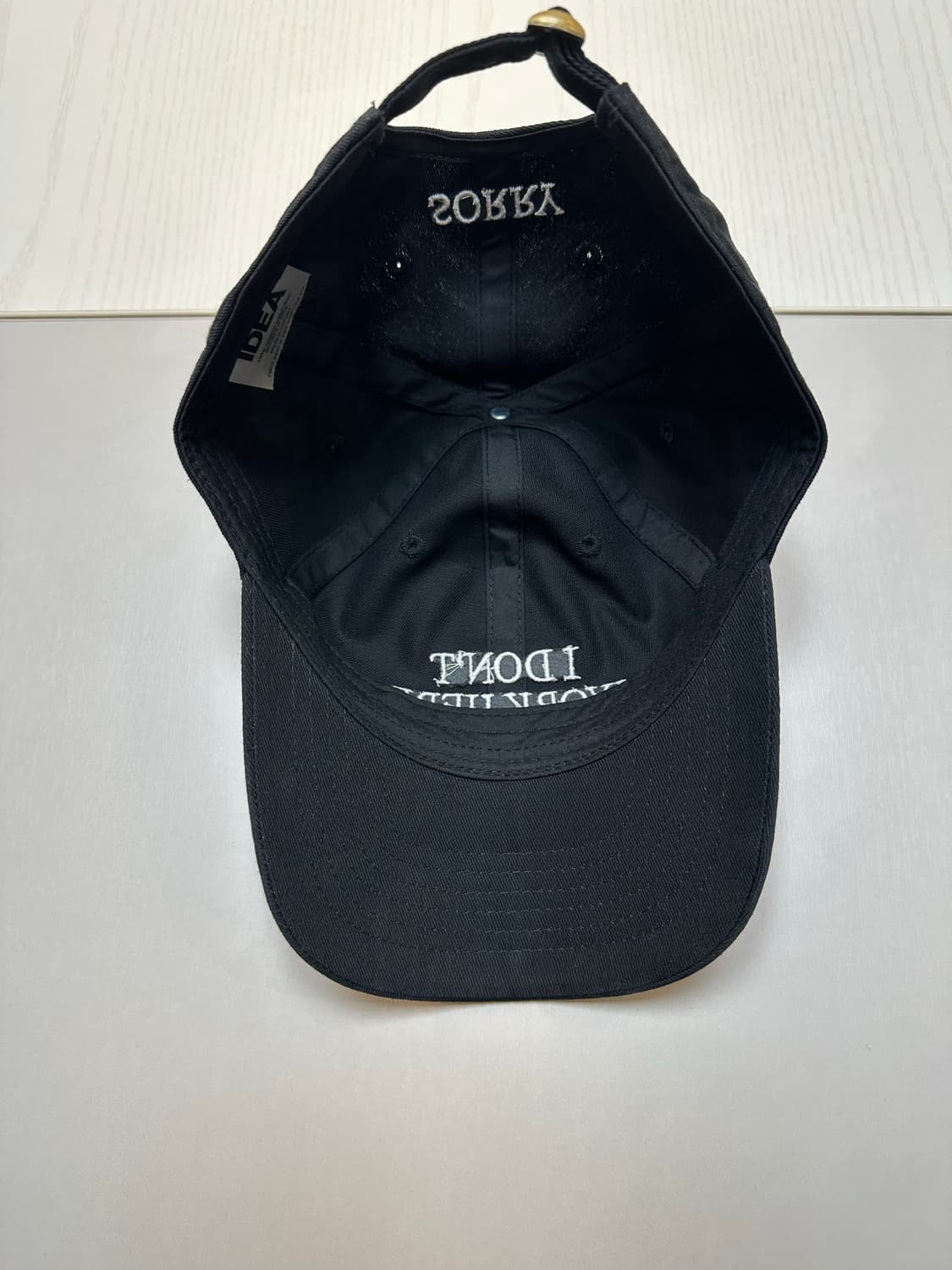 카리나 착용 IDEA 아이디어북스 볼캡 블랙 상품이미지9