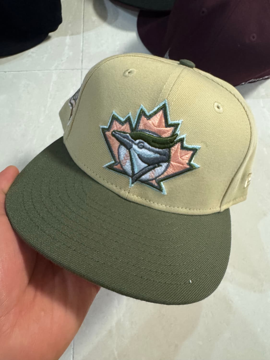 뉴에라 토론토 25주년 베이거스 캡 미시착 5/8 처분  상품이미지1