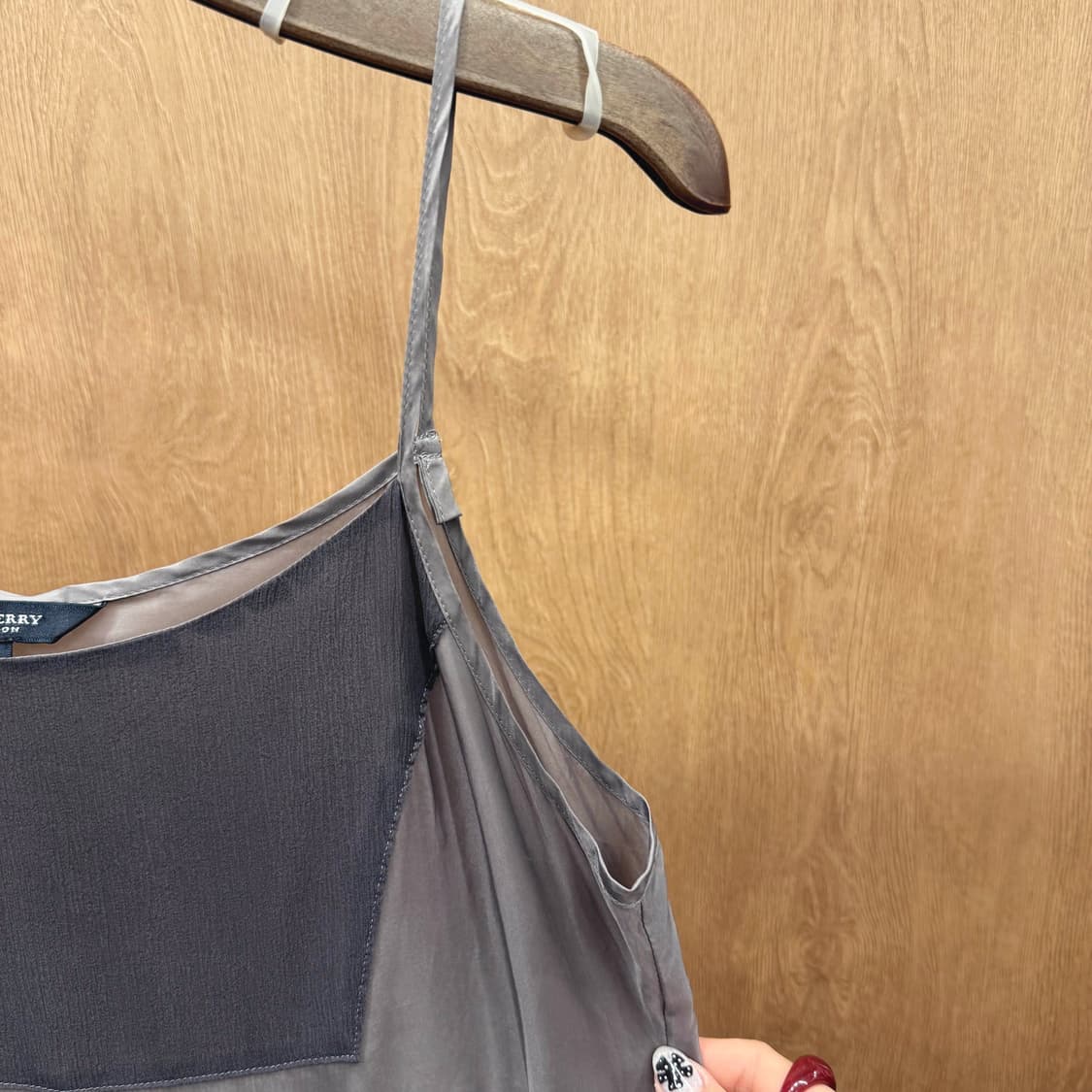 버버리 런던 실크 믹스 슬립 미디 원피스 배색 스트렙 그레이 상품이미지6