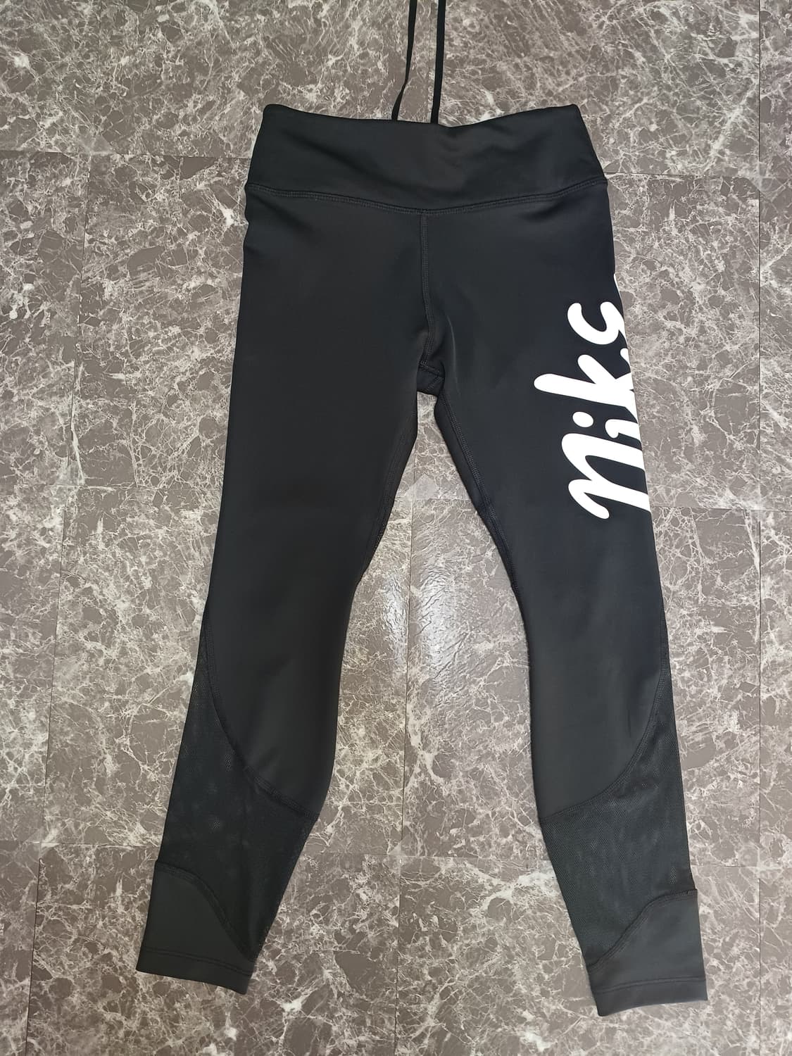 나이키 여성 메쉬 빅로고 레깅스 S(정가95,000원)
 상품이미지1