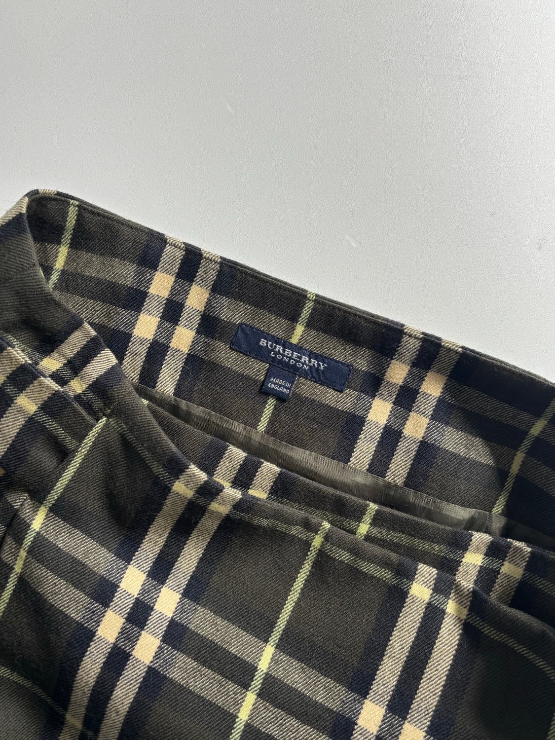 Burberry 버버리 카키 노바체크 랩스커트  상품이미지7