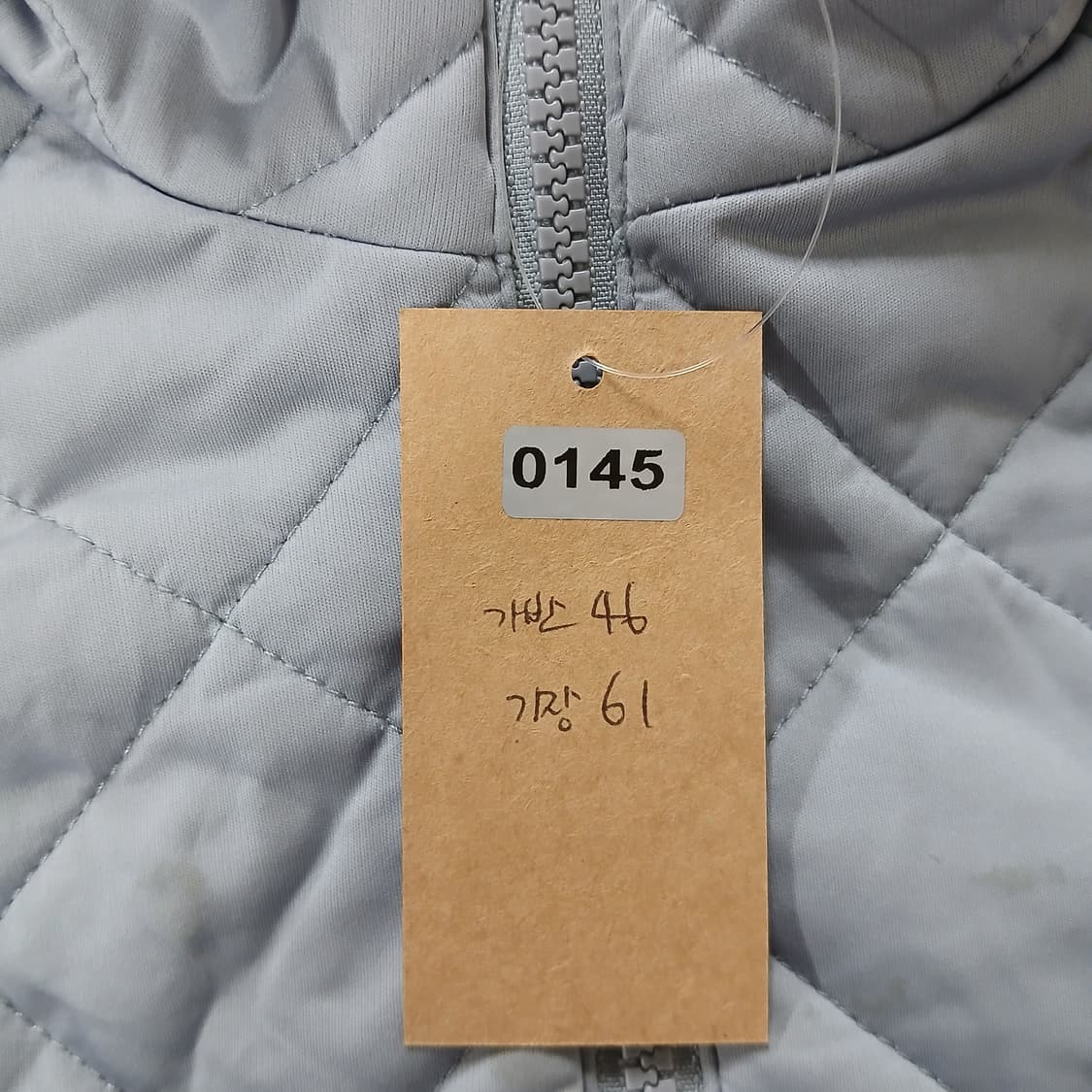 데상트 여성 퀼팅 경량 패딩 상품이미지10