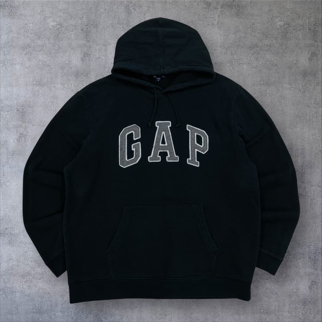 GAP 스펠아웃 빅로고 블랙 후드티 상품이미지1