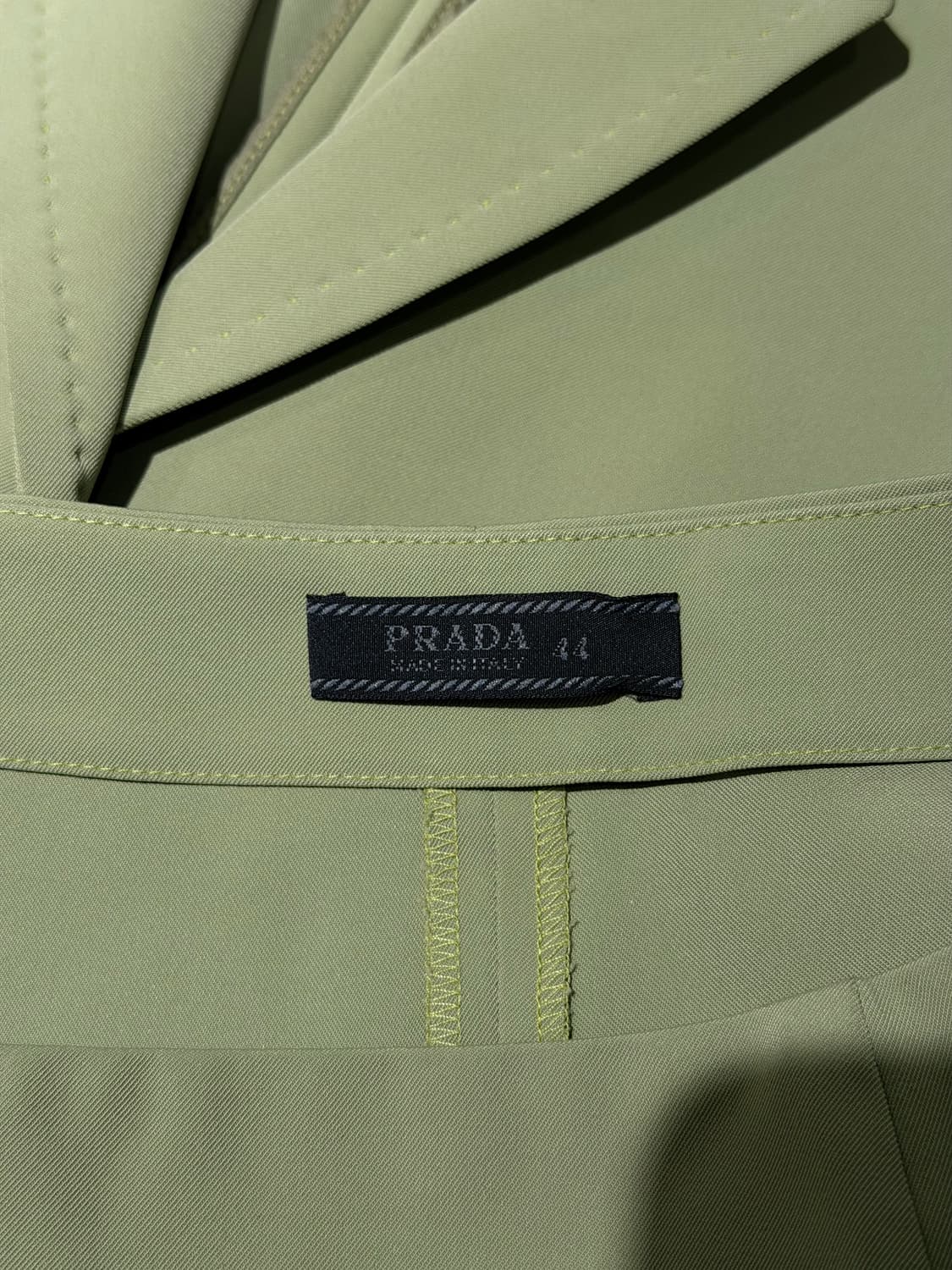 프라다 그린 폴리에스터 포켓 자켓/미디스커트 셋업 상품이미지10