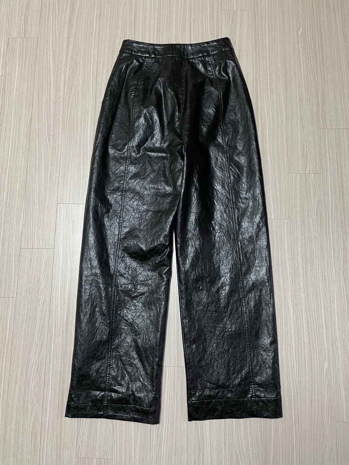 아모멘토 비건 레더 팬츠 상품이미지4