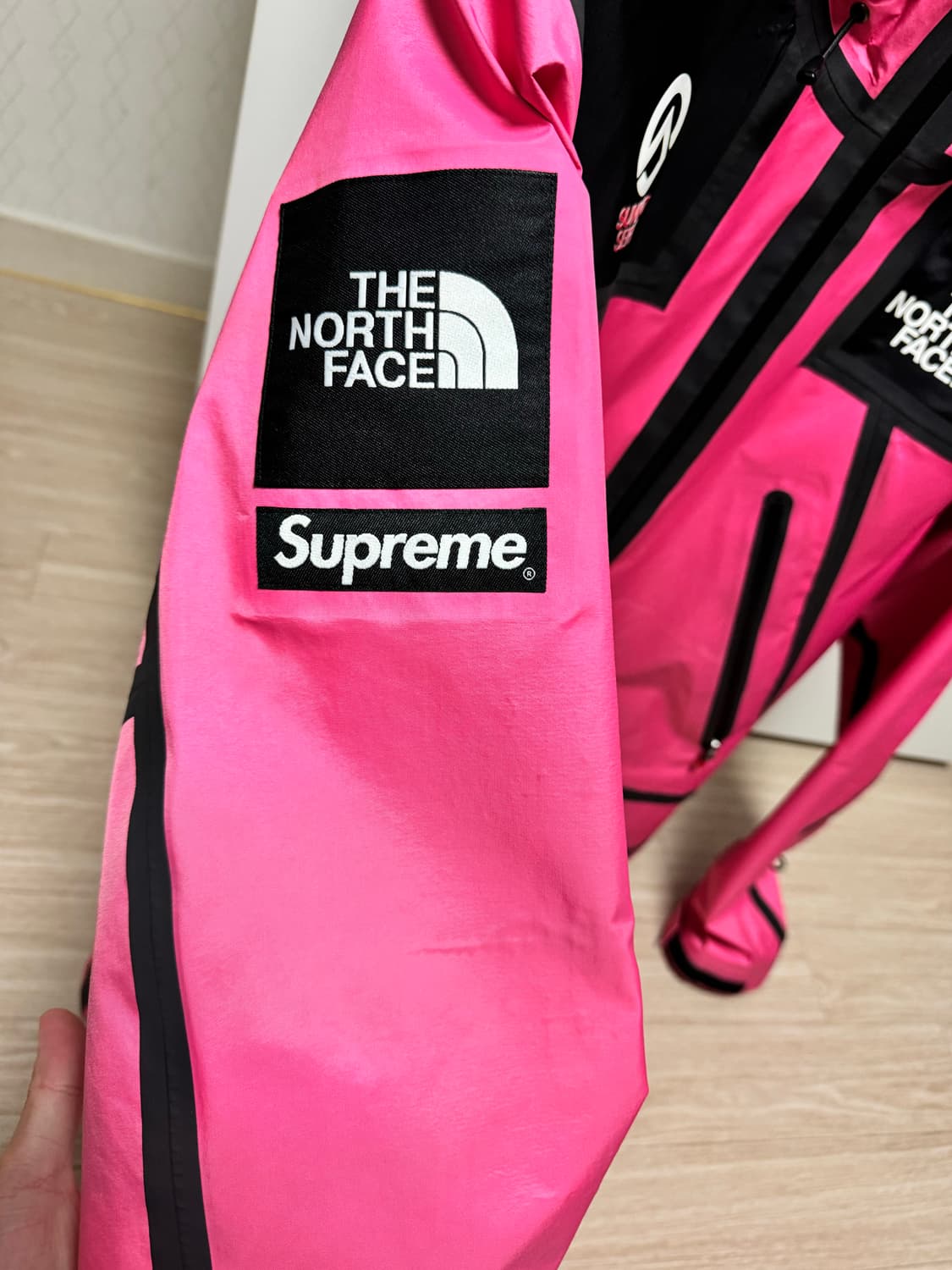 슈프림 노스페이스 테이프심 m 핑크 상품이미지2