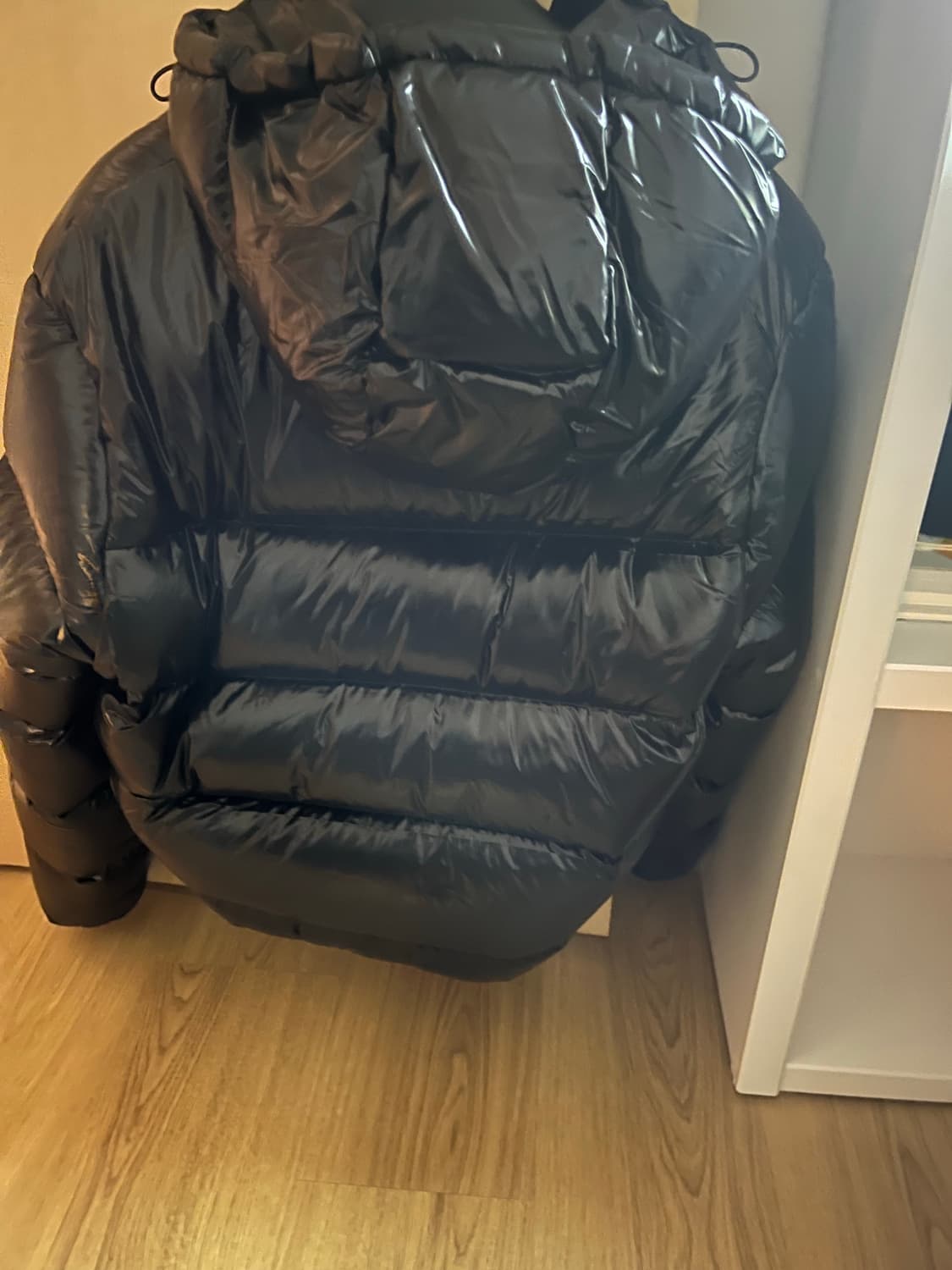 자라 유광 패딩 상품이미지3