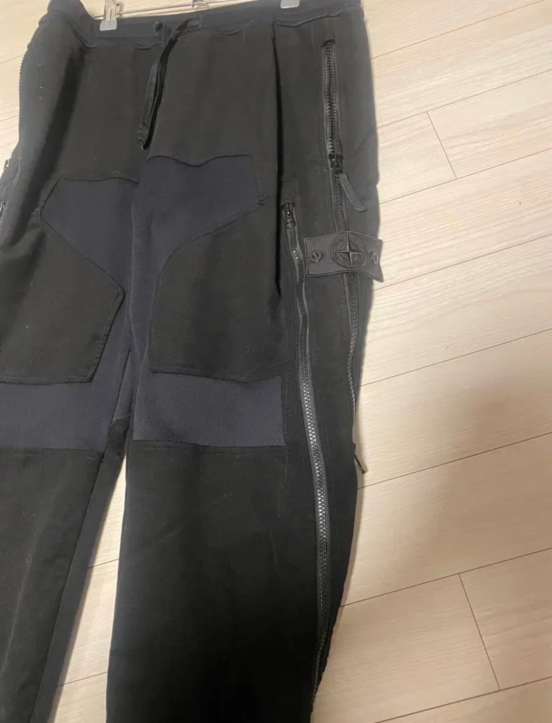 쉐도우프로젝트 블랙패치 지퍼조거팬츠 상품이미지2