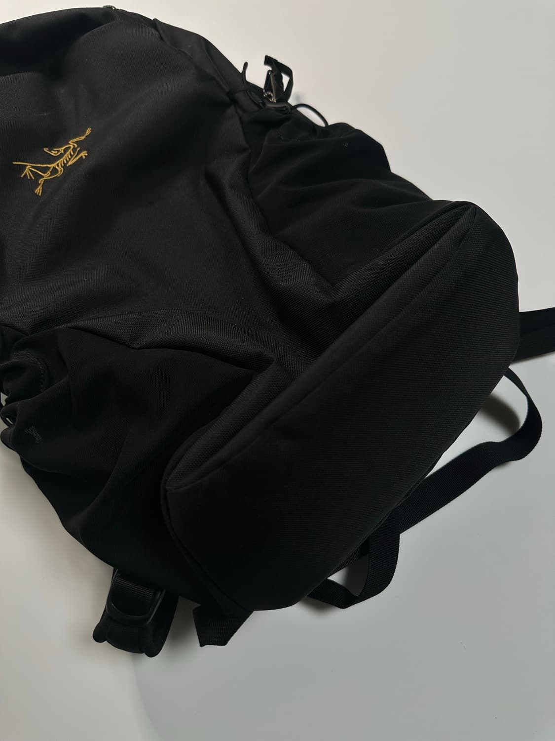 아크테릭스 맨티스 16L 블랙 상품이미지3