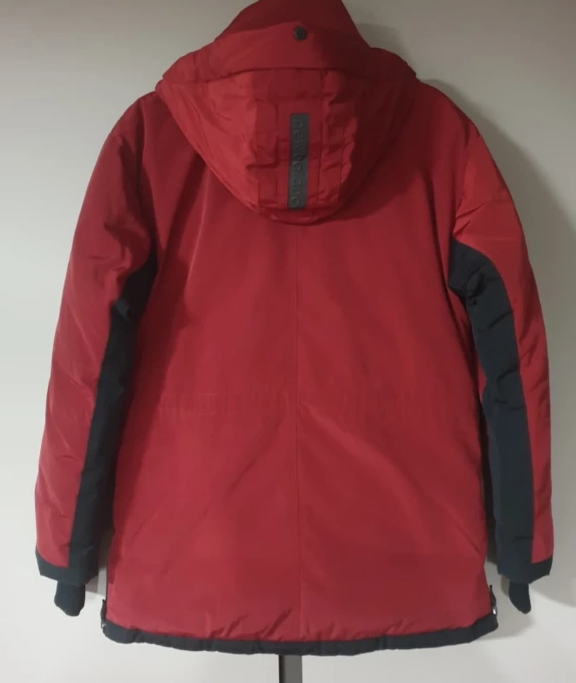 뉴발란스 구스다운패딩. 싸이즈 90~95 상품이미지3