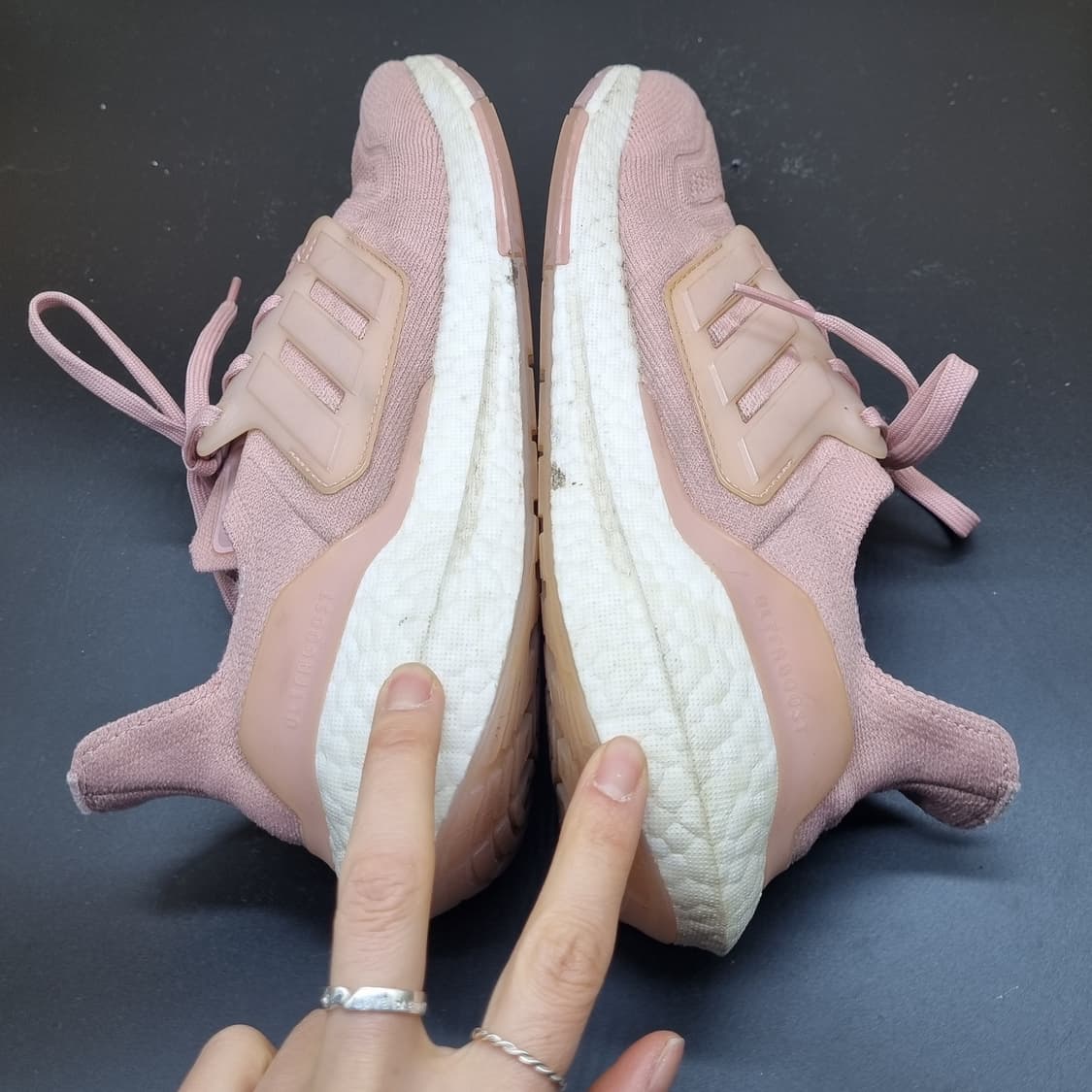 아디다스 울트라부스트22 운동화245  상품이미지5