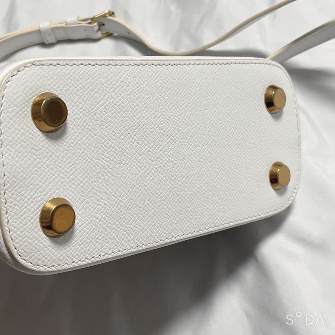 발렌시아가 빌탑 크로스백 화이트 상품이미지5