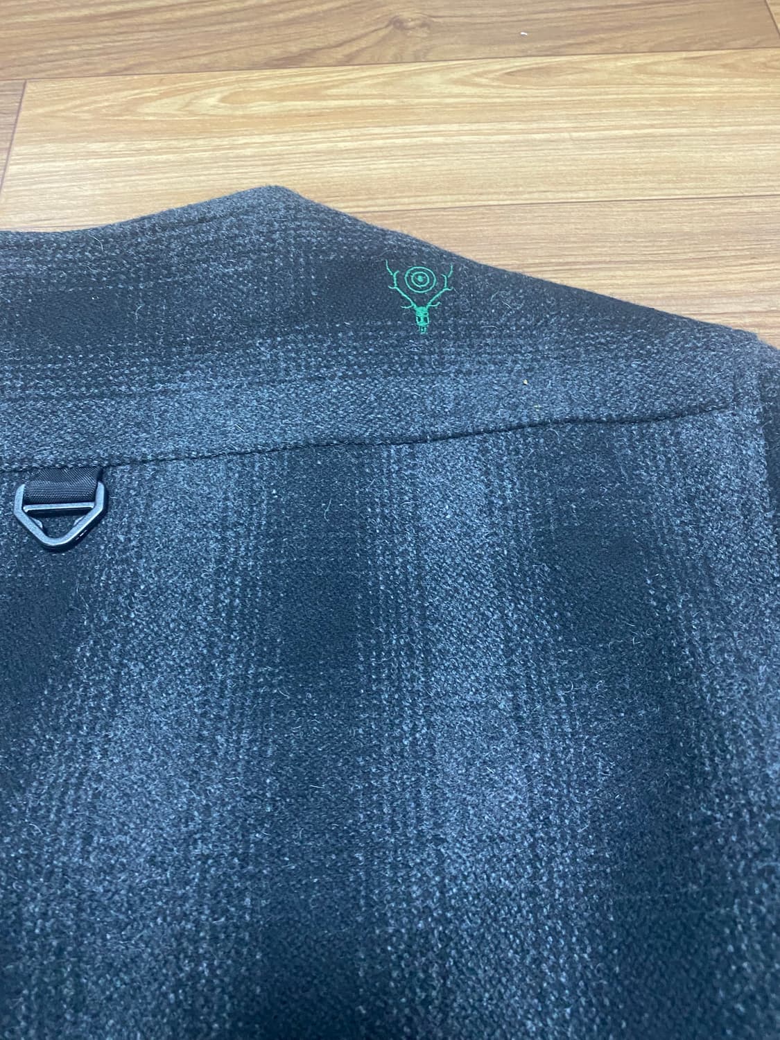 South2 West8의 독특한 디자인이 돋보이는 모직 자켓  상품이미지2