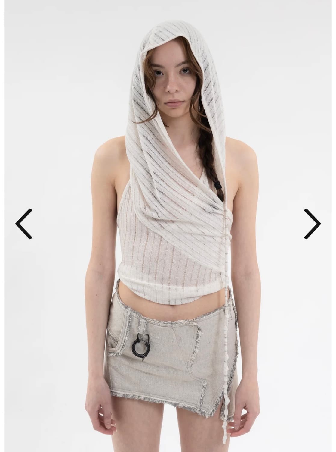 IVORY HOODED HALTER TOP 상품이미지1