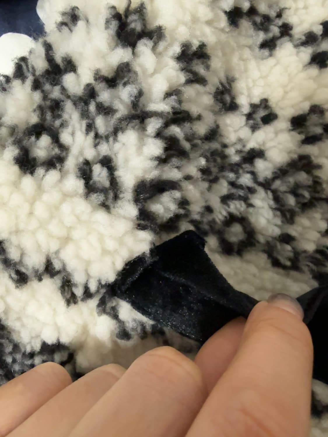 호쿠스포쿠스 Nordic Fleece Cardigan (Black) 상품이미지8