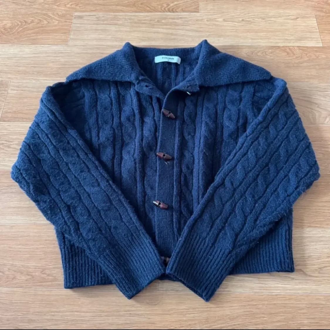 에잇세컨즈 카라 꽈배기 가디건 상품이미지1