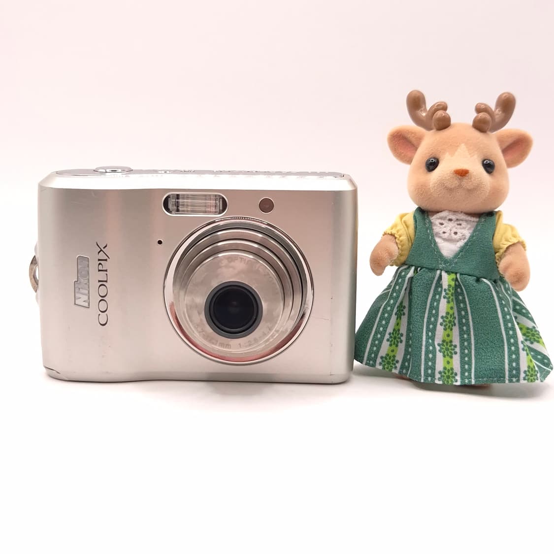 니콘 쿨픽스 L18 실버 ✨ 클래식 CCD 감성디카 📷 상품이미지1