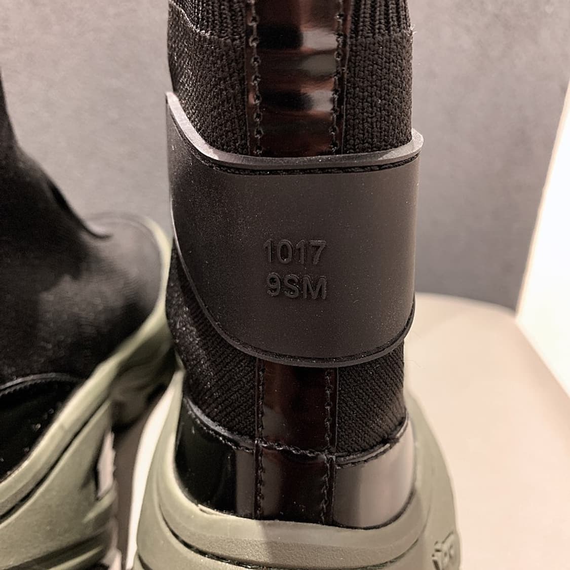 알릭스 남성 블랙 카키 비브람솔 니트 앵클부츠 상품이미지7