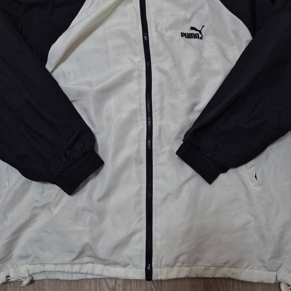 푸마 빅로고 사이드라인 바람막이 자켓 상품이미지3