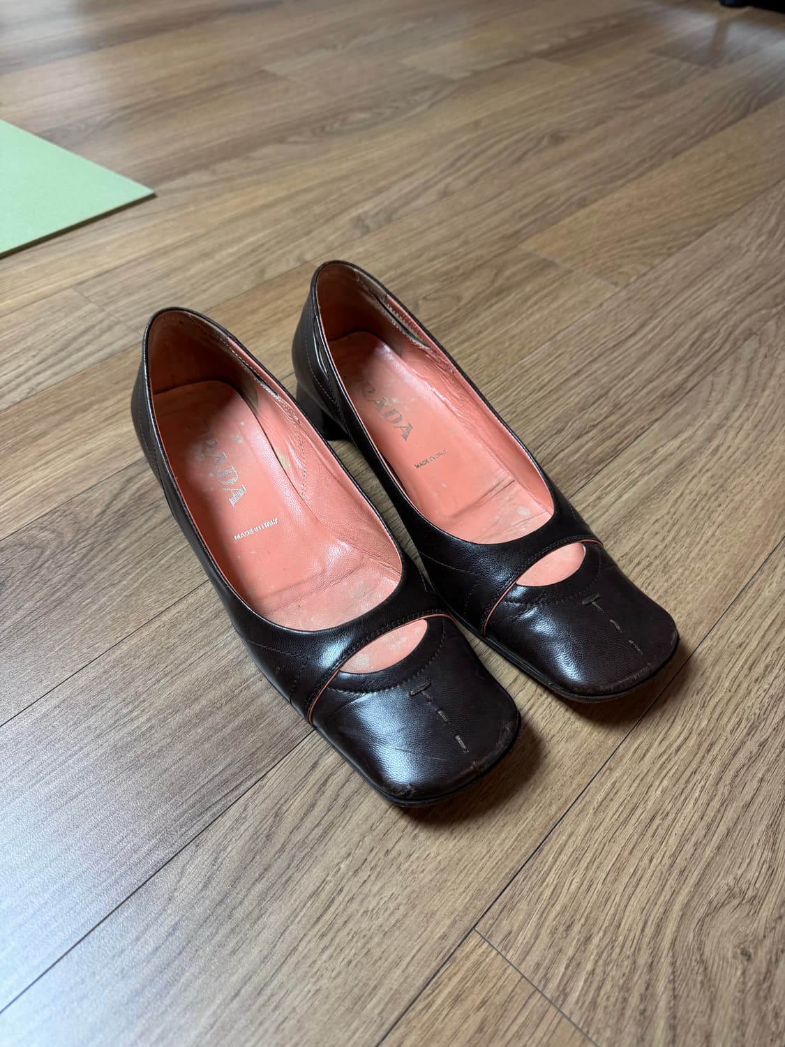 [프라다] 가죽 펌프스 37사이즈 상품이미지2